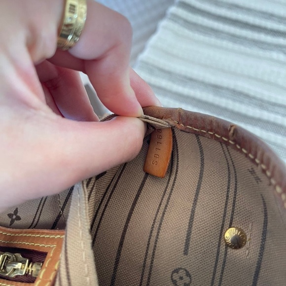 Authentic Louis Vuitton Neverfull mm - Picture 11 of 12